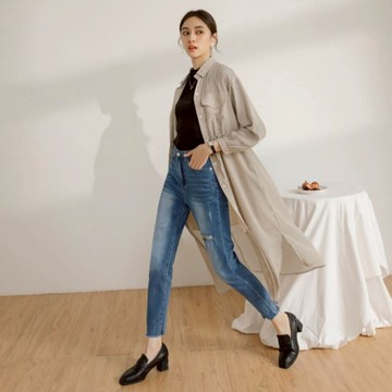 OB嚴選 棉質刷色抓破不規則抽鬚窄管牛仔褲 《BA7609》大尺碼/女裝/現貨