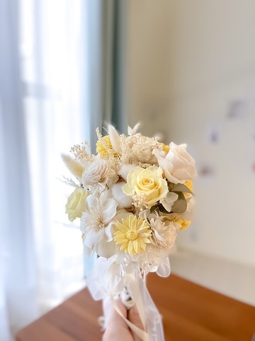 鵝黃橢圓韓系永生捧花  新娘捧花 婚禮 永生花 韓系捧花