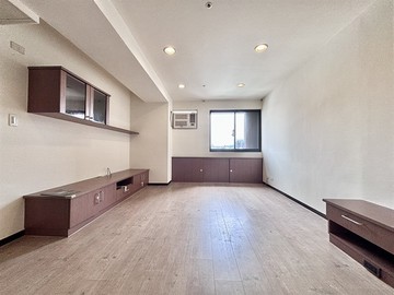 震後⚝中山醫三房休旅車位 (可看屋)｜台中市南區文心南十路