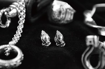 【METALIZE】Pray Hand Earrings 祈禱手耳環(925純銀)