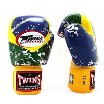 『VENUM旗艦館』8oz TWINS 限量款 拳擊泰拳 手工真皮拳擊 泰拳ＭＭＡ 搏擊比賽拳套 巴西國旗