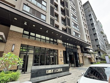 太子新時代｜南屯輕屋齡三房+車 免裝潢！｜台中市南屯區忠勇路
