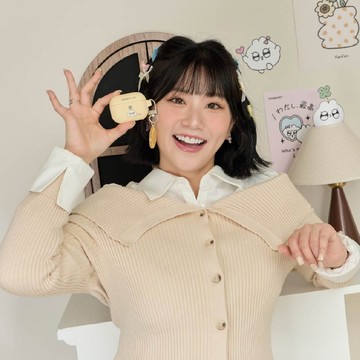 焦凡凡幸運草凡寶強悍防摔AirPods保護套(附吊飾)