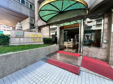 R16左營高鐵國道四房大空間陽進出｜高雄市左營區大中二路