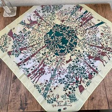 型染絲巾「森林捉迷藏」綠色（100% 棉・手工染色印染）