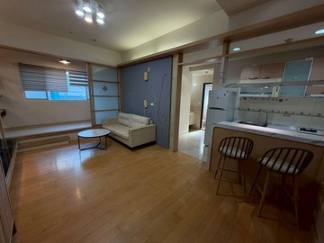 美術館邊間漂亮2+1房+車位｜高雄市鼓山區馬卡道路