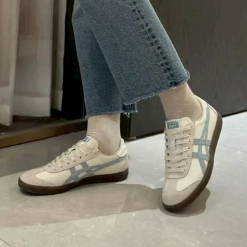 ΟNITSUKA TIGER 鬼塚虎 TOKUTEN 德訓鞋 焦糖底 寶寶藍 淡藍 1183C086-104