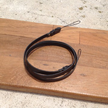 (小相機繩)真皮掛帶掛繩傻瓜相機.底片機皮繩繩子掛頸掛脖子黑色