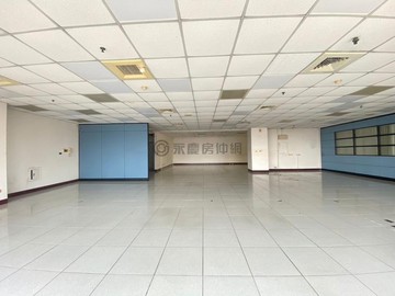 巨蛋商圈-百坪商務辦公室+雙車位｜高雄市左營區立文路