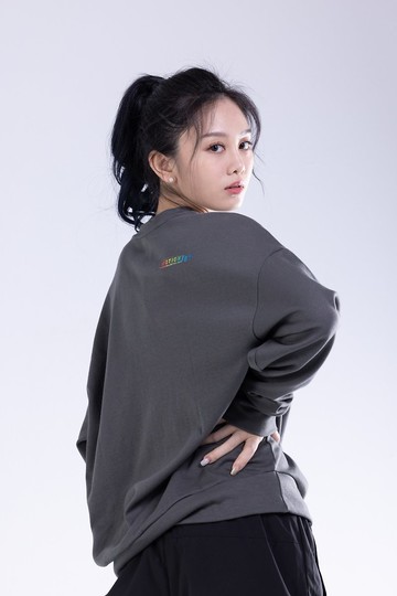 MJC 中性版雙機能落肩大學T(碳灰綠)