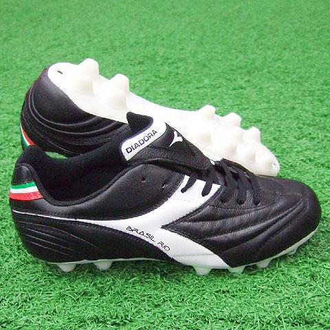 ブラジル リオ LT MD PU J ブラック×ホワイト 【diadora|ディアドラ】サッカースパイク153174-0641 |  LINEブランドカタログ