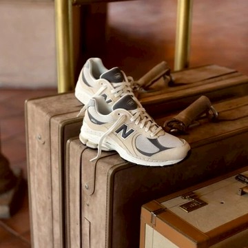 NEW BALANCE 慢跑鞋 NB 2002R 沙色 米黑 情侶鞋 男女 M2002RFA