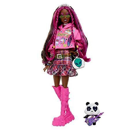 Barbie Extra Doll ＆ Accessories with Pink-Streaked Brunette Hair