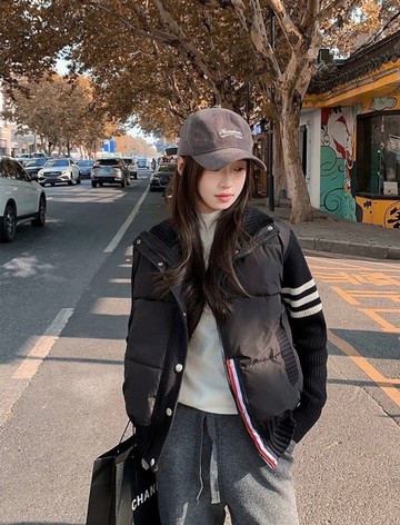 拼接毛衣袖鋪棉外套-2色 393360