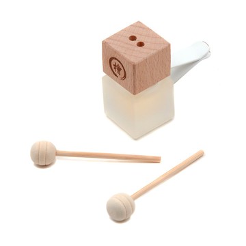 台灣檜木精油車用擴香瓶-冷氣出風口夾|汽車空調用香氛質感淺色款