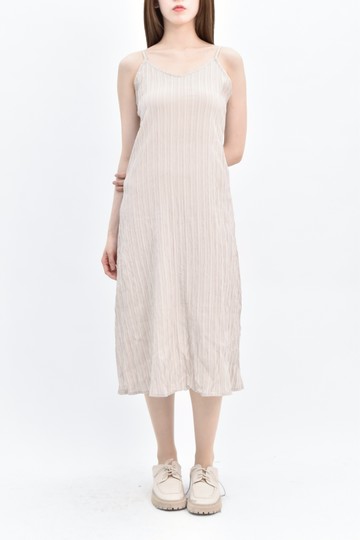 (S) kittin質感細肩帶灰色洋裝