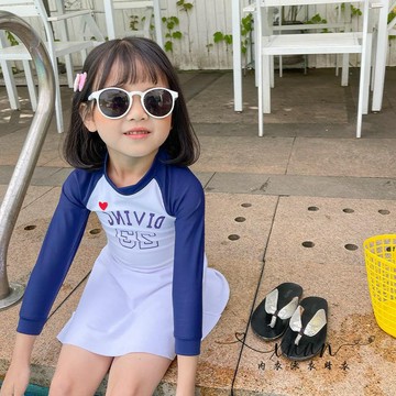 Xuan♥ 兒童長袖防曬泳衣連體裙式2022新款可愛女孩ins潮日系中小童泳裝