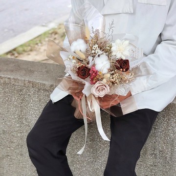 苦甜巧克力永生花花束 | 大地色系 紀念日 情人節禮物 生日禮物