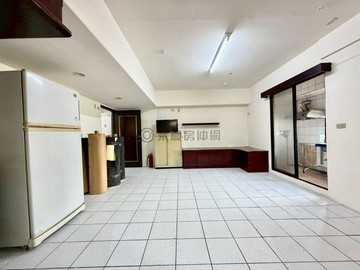 《上楓國小｜萊爾富旁秒殺 採光大三房》｜台中市大雅區雅楓街
