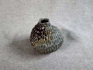 手捏刮花柴燒小瓶-2