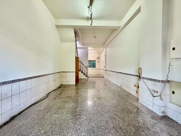 曉玫呂鳳翔學區臨30米路燙金透店｜高雄市鳳山區南華一路