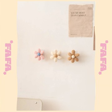 隔日到貨｜小花無痕掛鉤 耐重2kg 玄關掛勾 衣服包包帽子掛鉤 多功能強力貼壁掛鉤 限量現貨｜FAFA 發發家居 台灣