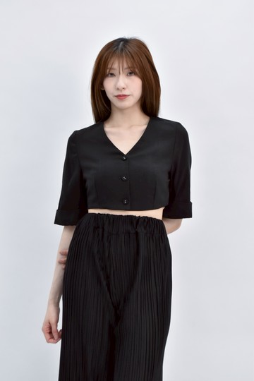 (S) tnewties修身短版排扣黑色短袖上衣