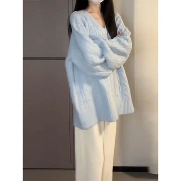 2026新款慵懶寬松v領麻花毛衣女秋冬季藍色針織內搭打底加厚上衣