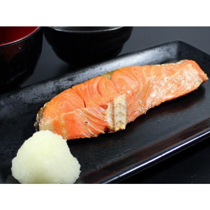 紅鮭 紅サケ半身 切り身可 甘口 さけ フィレ 甘塩 天然 約2kg 焼き魚 鮭料理 鮭フレーク等に 北洋産 北海道加工 ギフト 冷凍