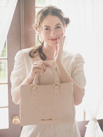 經典菱格圖案壓紋方形手提/肩背包(8A43F0J2500) - Maison de FLEUR