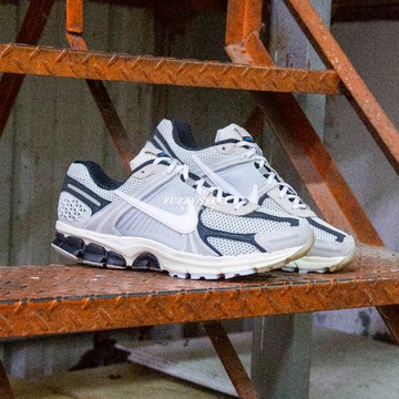 【逢甲FUZZY】Nike Vomero 5 超音速 老爹鞋 復古 夜光 反光 燕麥 骨白 FN7649-110