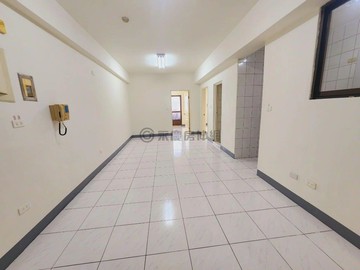 市中心小資優質大樓雙陽台◆勝利路美食商圈｜屏東縣屏東市崇明四街