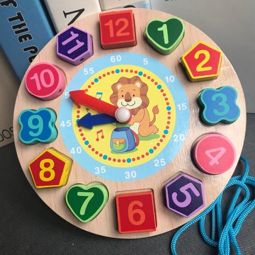 幾何形狀配對早教啟蒙玩具四款卡通圖案穿線數字時鐘
