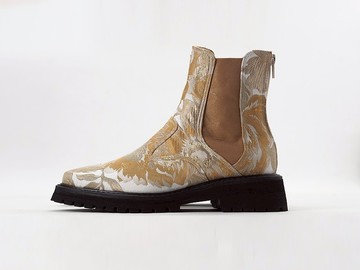 愛花切爾西平底鞋- 金大花