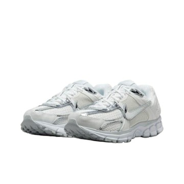 NIKE W ZOOM VOMERO 5 女 慢跑鞋 復古鞋 老爹鞋 透氣網布 白銀色-HF7723100