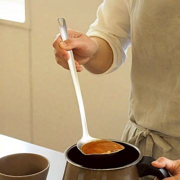 304不鏽鋼一體成形雙導嘴湯勺/醬料勺-22.5cm 單一規格