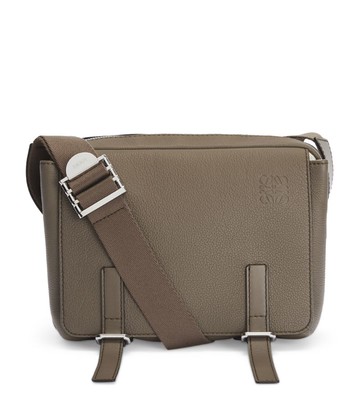 Loewe messenger best sale bag xs