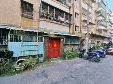 武慶vs新富商圈公寓一樓｜高雄市鳳山區武慶二路