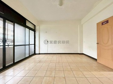 中興商圈一手屋生活機能便利4房孝親透天｜台中市大里區中興路二段