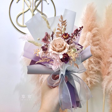 單朵永生玫瑰花束(小款) / 生日 / 情人節 / 畢業花束