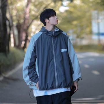 沖鋒衣外套男春秋2024新款寬松連帽上衣青少年潮流高級感痞帥夾克