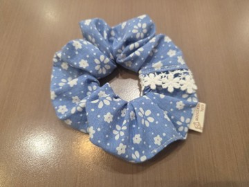 碎花蕾絲大腸圈髮飾