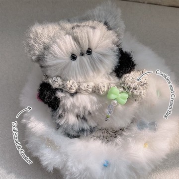 灰色貓咪玩偶鑰匙圈（內含餅乾奶油色小包、玩偶展示杯墊）