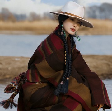 【曠野方程式 】 城市遊牧風/彩色條紋藏袍