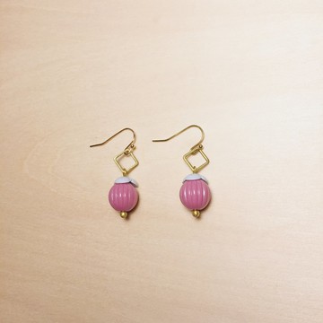 復古鏤空菱形桃紅色南瓜小果實耳環