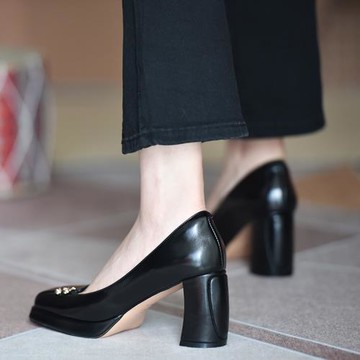 熊大叔手工女鞋~7.5厘米高跟真皮2025新款方頭粗跟單鞋黑色淺口女