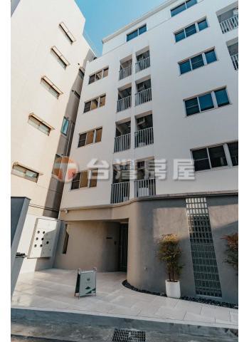 水湳經貿全新角間大面寬電梯收租美11間透套｜台中市北屯區中清路二段