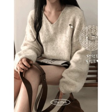 Codibook｜韓國 thepink 寬鬆墜肩V領安哥拉羊毛針織上衣［預購］針織衫 毛衣 女裝