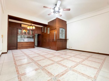 全誠建設｜遠見美邸｜臨路車庫透天~這不會淹水｜高雄市仁武區京富路