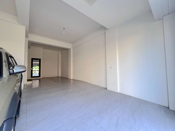 全新未住|公園靜巷稀有釋出大面寬電梯車墅｜高雄市梓官區和平路